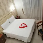 Dal Conte 3* רומא